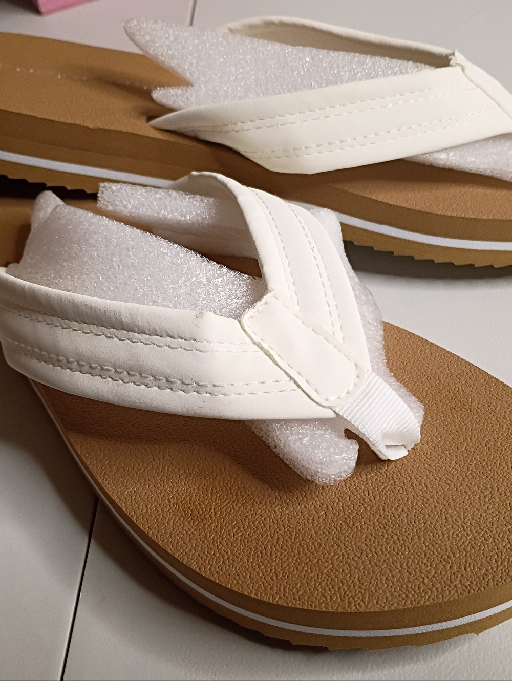 CentroPoint Women's T-strap Flat Flip Flops **SEE DESCRIPTION Size 9